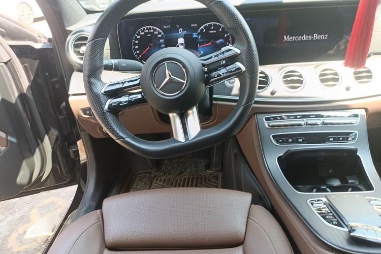 Used Mercedes-Benz E-Class 2022 Revised E 300 L Sporty and Stylish Edition Steering Wheel