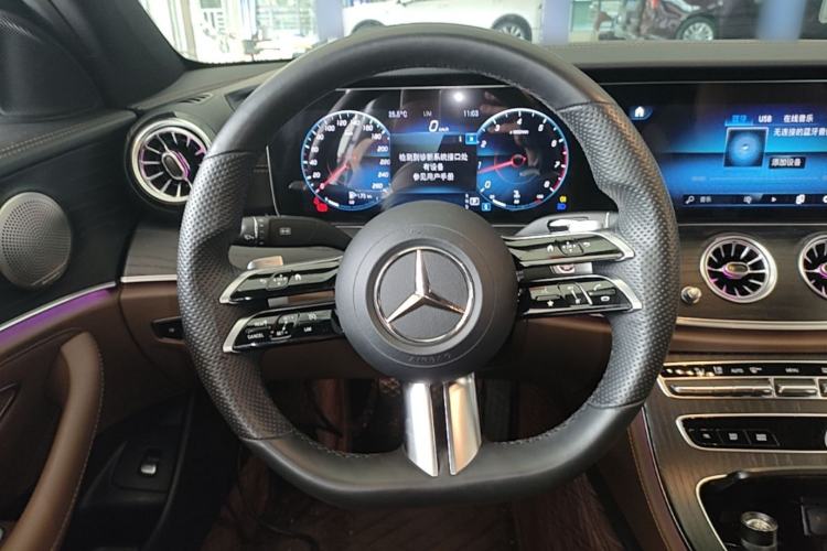 Used Mercedes-Benz E-Class 2022 Second Facelift E 300 L Sporty and Stylish Edition Steering Wheel