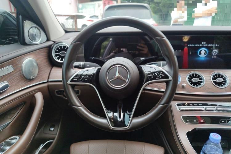 Used Mercedes-Benz E-Class 2022 Updated E 260 L Steering Wheel