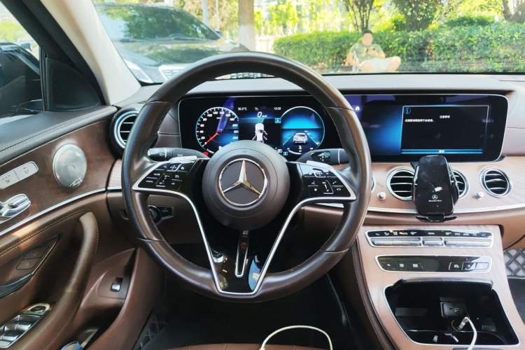 Used Mercedes-Benz E-Class 2022 E 300 L Stylish Model Steering Wheel