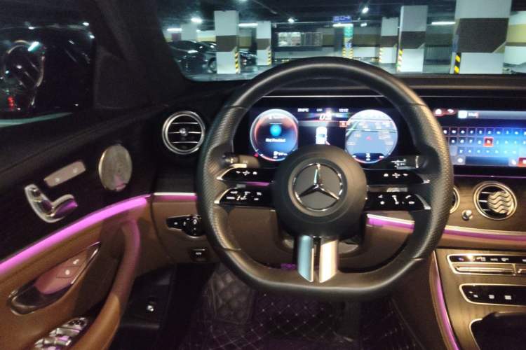 Used Mercedes-Benz E-Class 2022 Revised E 300 L Sport Luxury Edition Steering Wheel