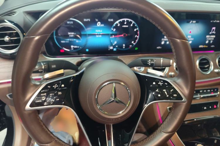 Used Mercedes-Benz E-Class 2022 Second Facelift E 300 L Luxury Edition Steering Wheel