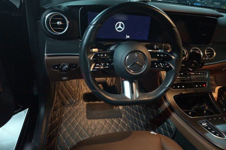Used Mercedes-Benz E-Class 2022 E 300 L Sporty and Stylish Model Steering Wheel