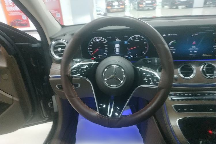 Used Mercedes-Benz E-Class 2022 Updated E 300 L Stylish Edition Steering Wheel