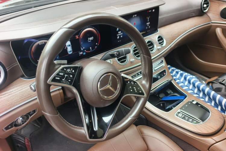 Used Mercedes-Benz E-Class 2022 E 260 L Steering Wheel