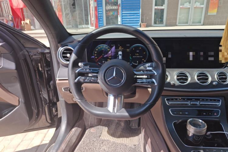 Used Mercedes-Benz E-Class 2022 Revised E 300 L Sporty and Stylish Edition Steering Wheel