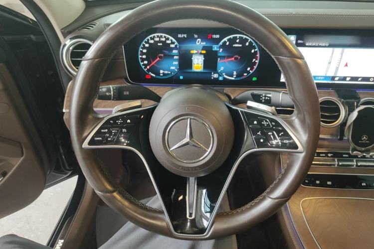 Used Mercedes-Benz E-Class 2022 Revised Version E 300 L Fashion Edition Steering Wheel