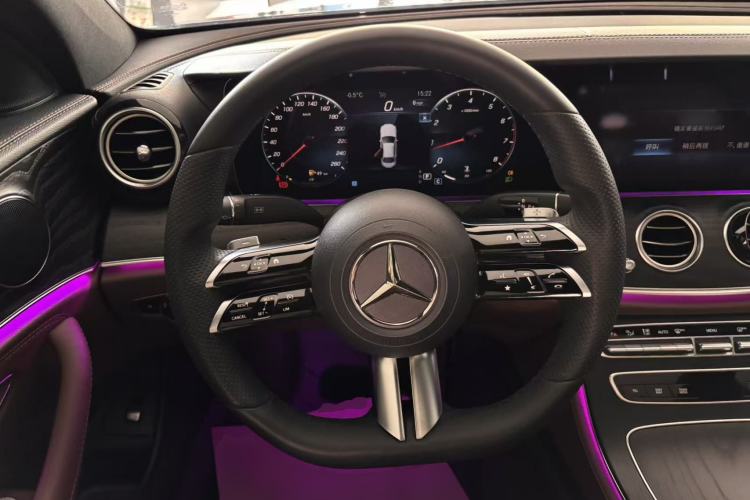 Used Mercedes-Benz E-Class 2022 Revised Version E 300 L Sporty and Stylish Edition Steering Wheel