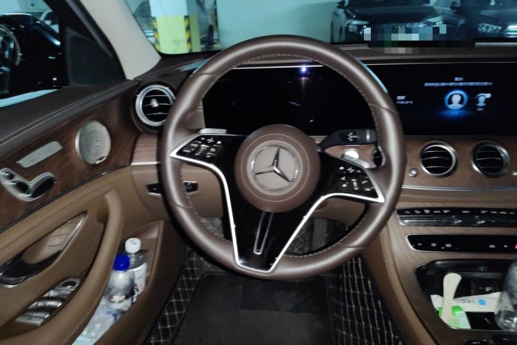 Used Mercedes-Benz E-Class 2022 Updated E 300 L Luxury Edition Steering Wheel