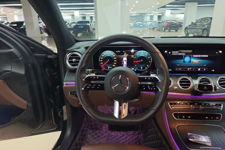 Used Mercedes-Benz E-Class 2022 Second Facelift E 300 L Sport Luxury Edition Steering Wheel