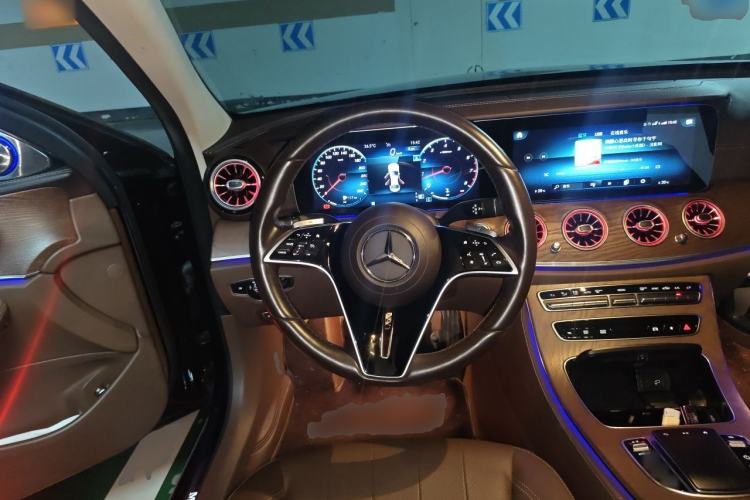 Used Mercedes-Benz E-Class 2022 E 300 L Premium Edition Steering Wheel