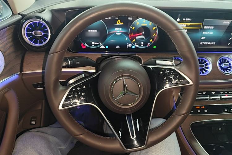 Used Mercedes-Benz E-Class 2022 E 300 L Premium Edition Steering Wheel