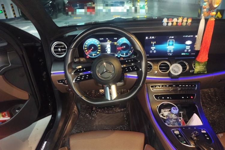 Used Mercedes-Benz E-Class 2022 Updated E 300 L Luxury Edition Steering Wheel