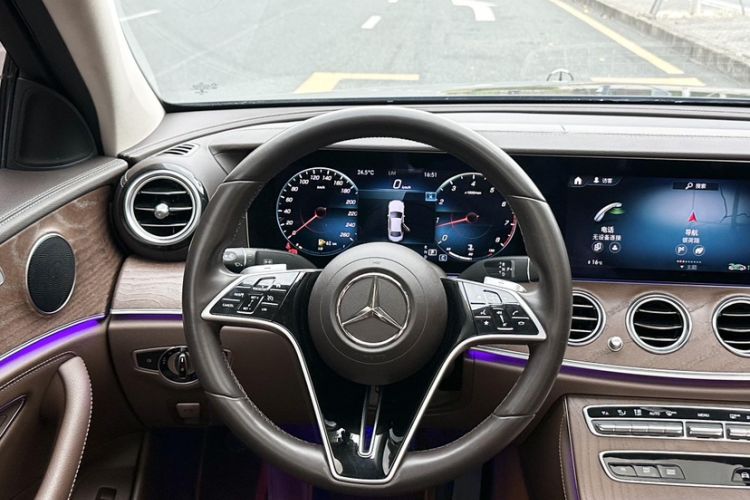 Used Mercedes-Benz E-Class 2022 Updated E 300 L Stylish Edition Steering Wheel