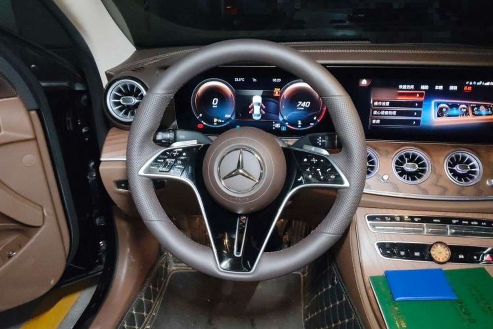 Used Mercedes-Benz E-Class 2022 Revised Version E 300 L Fashion Edition Steering Wheel