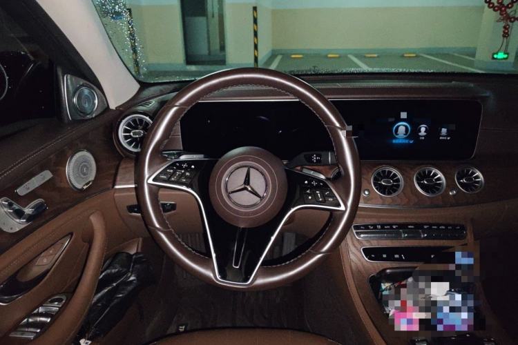 Used Mercedes-Benz E-Class 2022 Updated E 300 L Stylish Edition Steering Wheel