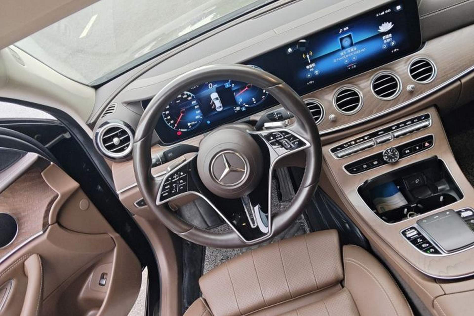 Used Mercedes-Benz E-Class 2022 Second Facelift E 260 L Steering Wheel