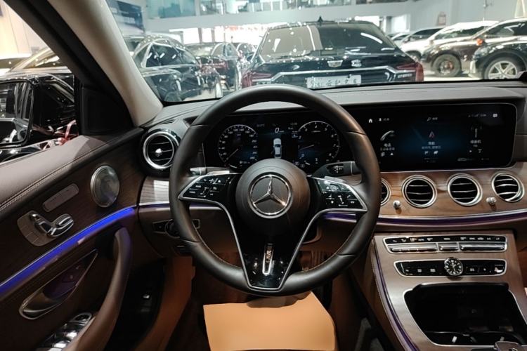 Used Mercedes-Benz E-Class 2022 Revised Version E 300 L Fashion Edition Steering Wheel