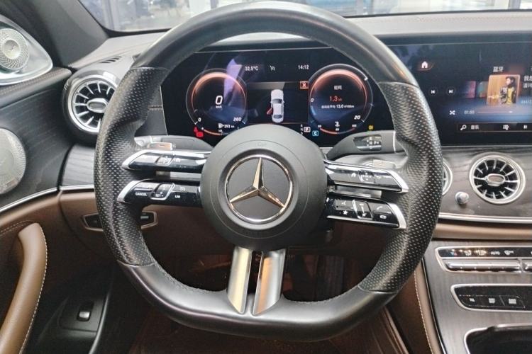 Used Mercedes-Benz E-Class 2022 Revised E 300 L Sporty and Stylish Edition Steering Wheel