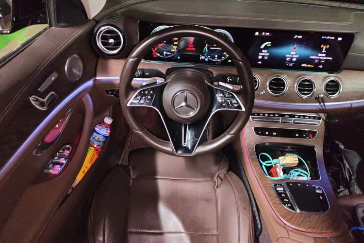 Used Mercedes-Benz E-Class 2022 Second Facelift E 260 L Steering Wheel