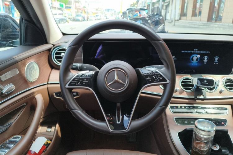 Used Mercedes-Benz E-Class 2022 Updated E 300 L Luxury Edition Steering Wheel