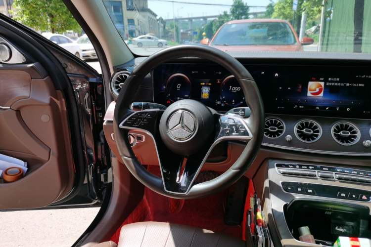 Used Mercedes-Benz E-Class 2022 Second Facelift E 300 L Luxury Edition Steering Wheel