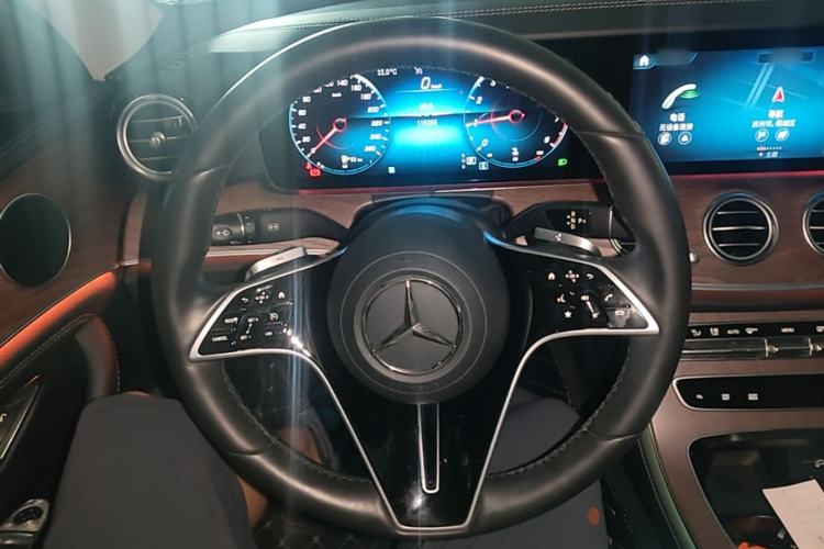 Used Mercedes-Benz E-Class 2022 Revised Version E 300 L Fashion Edition Steering Wheel