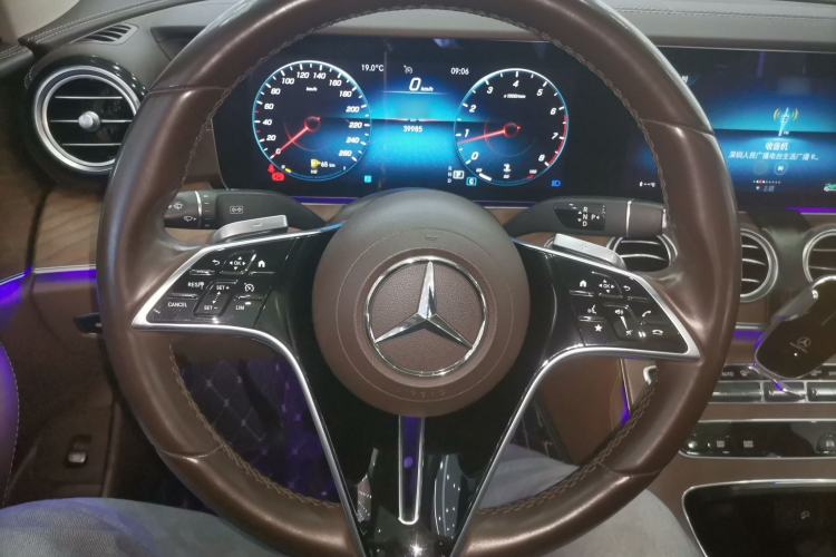 Used Mercedes-Benz E-Class 2022 Revised Version E 300 L Fashion Edition Steering Wheel