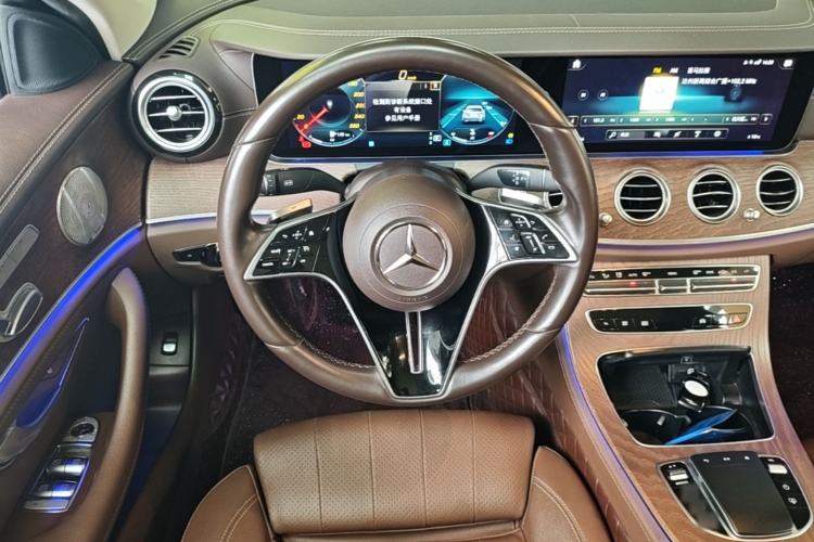 Used Mercedes-Benz E-Class 2022 Second Facelift E 300 L Luxury Edition Steering Wheel