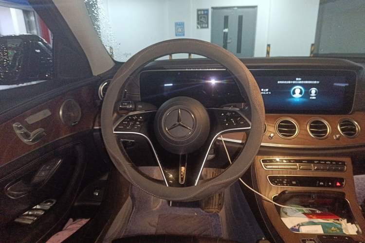 Used Mercedes-Benz E-Class 2022 E 260 L Steering Wheel