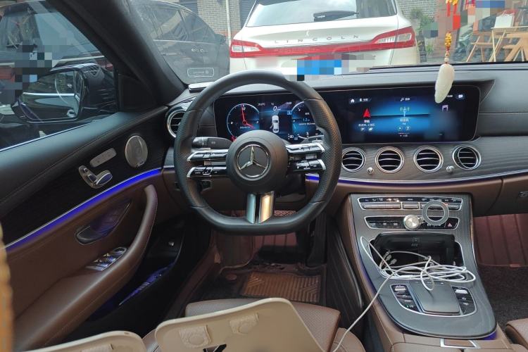 Used Mercedes-Benz E-Class 2022 Second Facelift E 300 L Sport Luxury Edition Steering Wheel