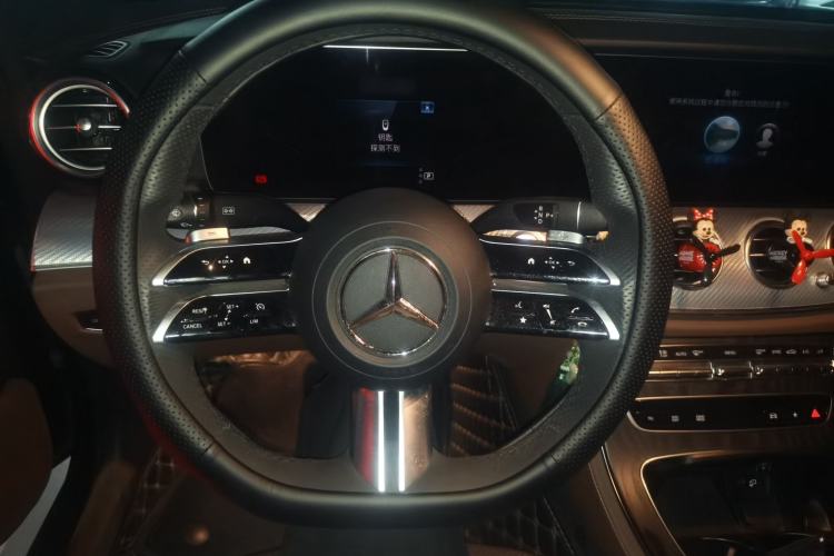 Used Mercedes-Benz E-Class 2022 Second Facelift E 300 L Sport Luxury Edition Steering Wheel
