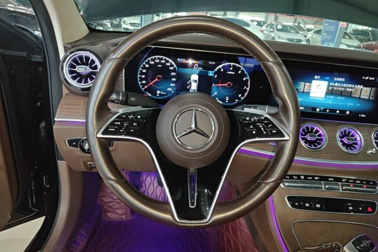 Used Mercedes-Benz E-Class 2022 Updated E 260 L Steering Wheel