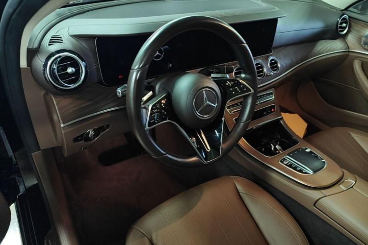 Used Mercedes-Benz E-Class 2022 Revised Version E 300 L Fashion Edition Steering Wheel