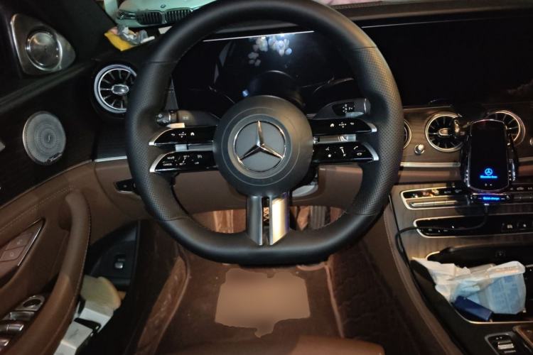 Used Mercedes-Benz E-Class 2022 Second Facelift E 300 L Sport Luxury Edition Steering Wheel