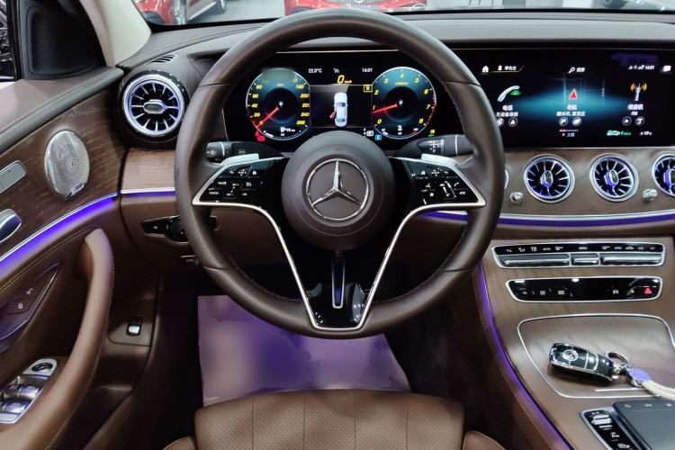 Used Mercedes-Benz E-Class 2022 Second Facelift E 300 L Luxury Edition Steering Wheel