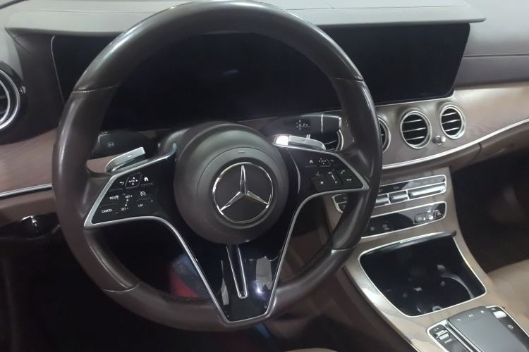 Used Mercedes-Benz E-Class 2022 Revised Version E 300 L Fashion Edition Steering Wheel