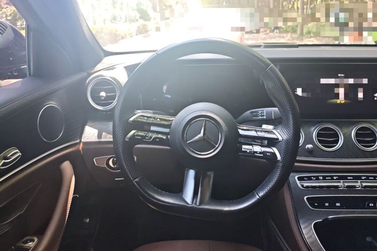 Used Mercedes-Benz E-Class 2022 E 260 Stylish Sports Edition Steering Wheel