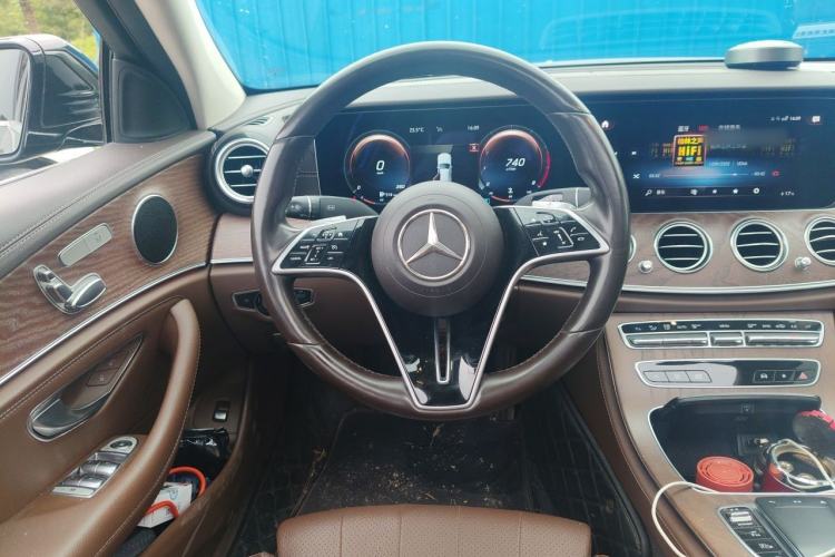 Used Mercedes-Benz E-Class 2022 Second Facelift E 260 L Steering Wheel