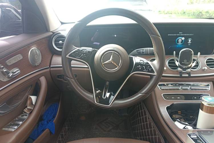 Used Mercedes-Benz E-Class 2022 Revised Version E 300 L Luxury Edition Steering Wheel