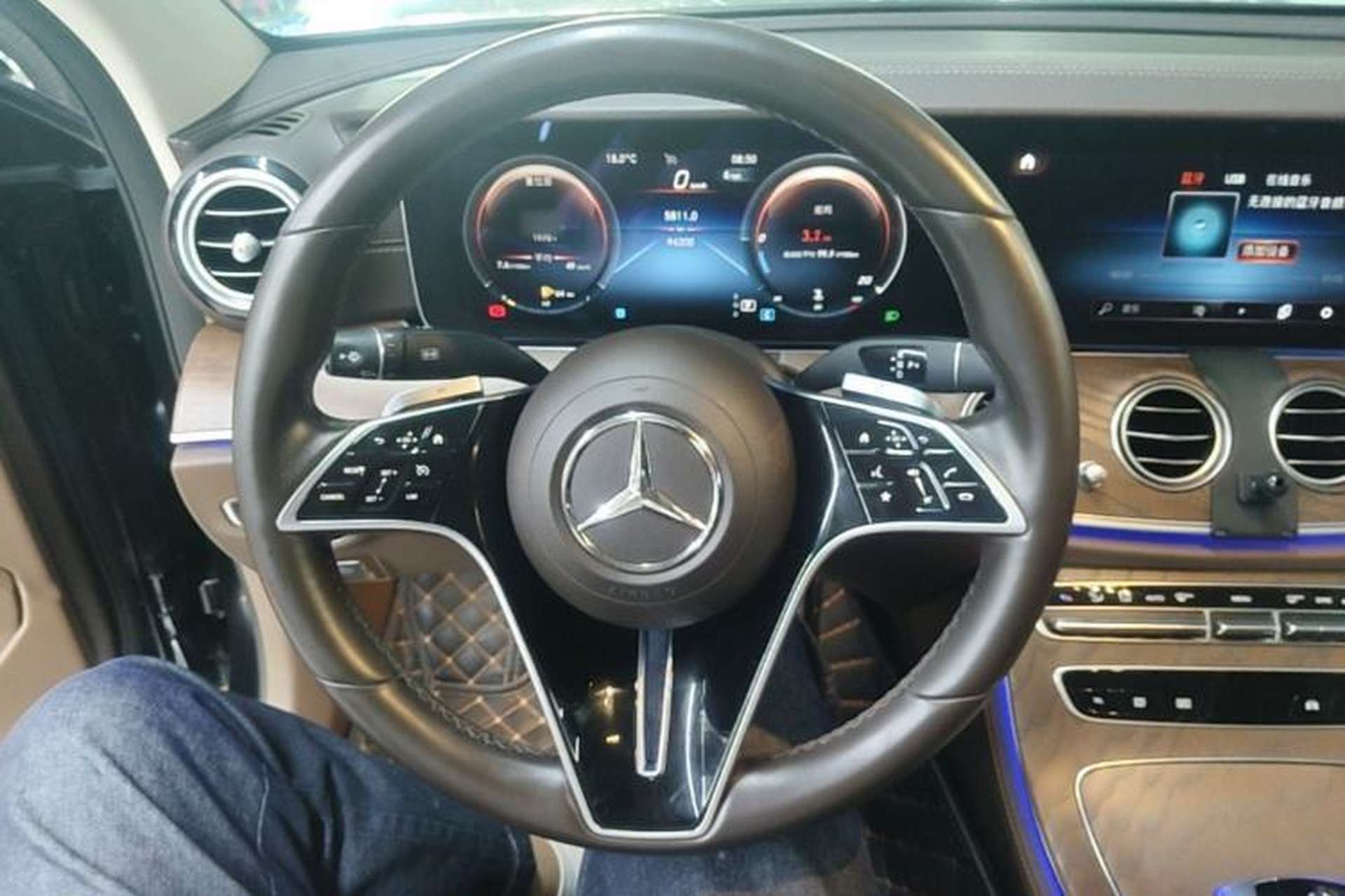 Used Mercedes-Benz E-Class 2022 Revised Version E 300 L Fashion Edition Steering Wheel