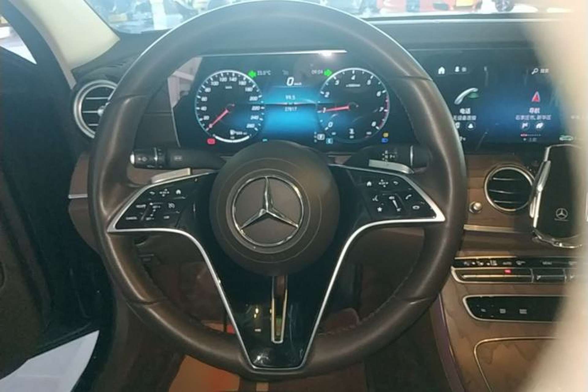 Used Mercedes-Benz E-Class 2022 E 300 L Stylish Model Steering Wheel