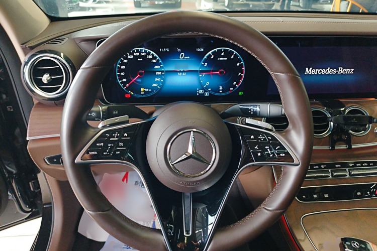 Used Mercedes-Benz E-Class 2022 Updated E 300 L Stylish Edition Steering Wheel