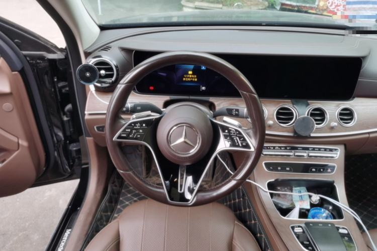 Used Mercedes-Benz E-Class 2022 Revised Version E 300 L Fashion Edition Steering Wheel