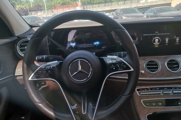 Used Mercedes-Benz E-Class 2022 Second Facelift E 260 L Steering Wheel