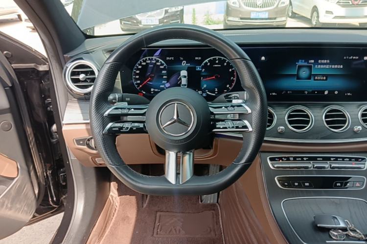 Used Mercedes-Benz E-Class 2022 Revised E 300 L Sporty and Stylish Edition Steering Wheel