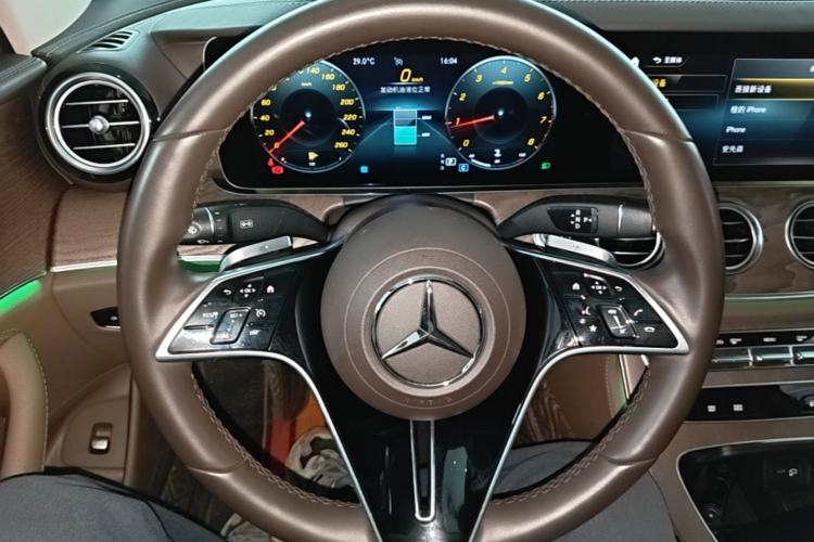 Used Mercedes-Benz E-Class 2022 Revised Version E 300 L Luxury Edition Steering Wheel