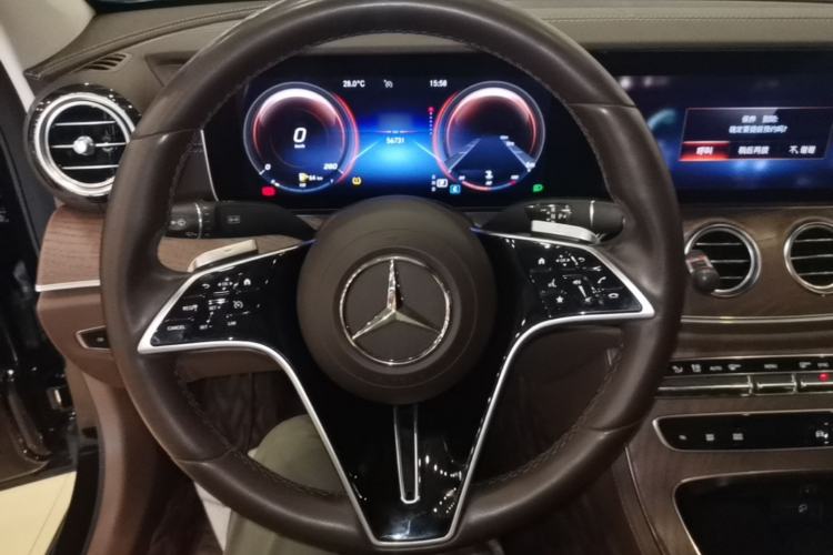 Used Mercedes-Benz E-Class 2022 Second Facelift E 300 L Luxury Edition Steering Wheel