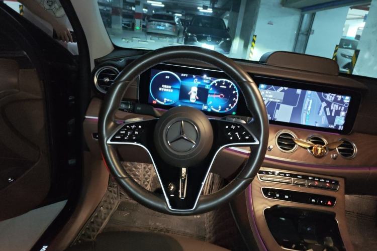 Used Mercedes-Benz E-Class 2022 E 260 L Steering Wheel