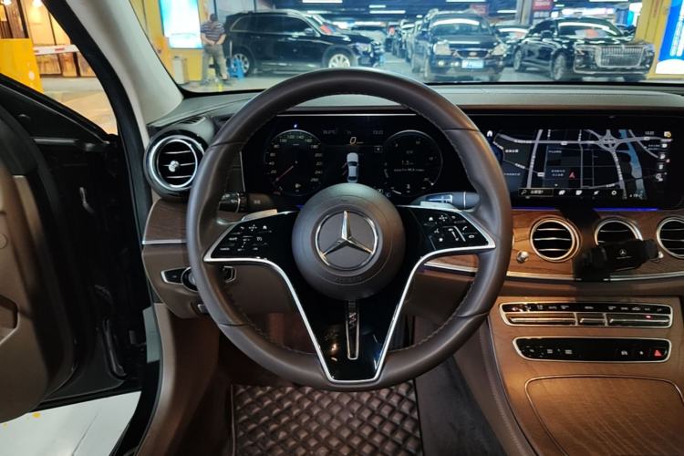 Used Mercedes-Benz E-Class 2022 Second Facelift E 260 L Steering Wheel